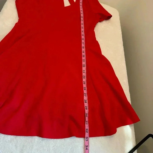 Dress Forum - dress size M - Picture 10 of 10
